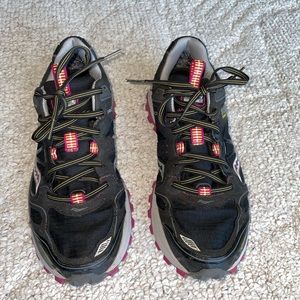 Used, Saucony Xodus Goretex Trail shoe, women’s 8.5